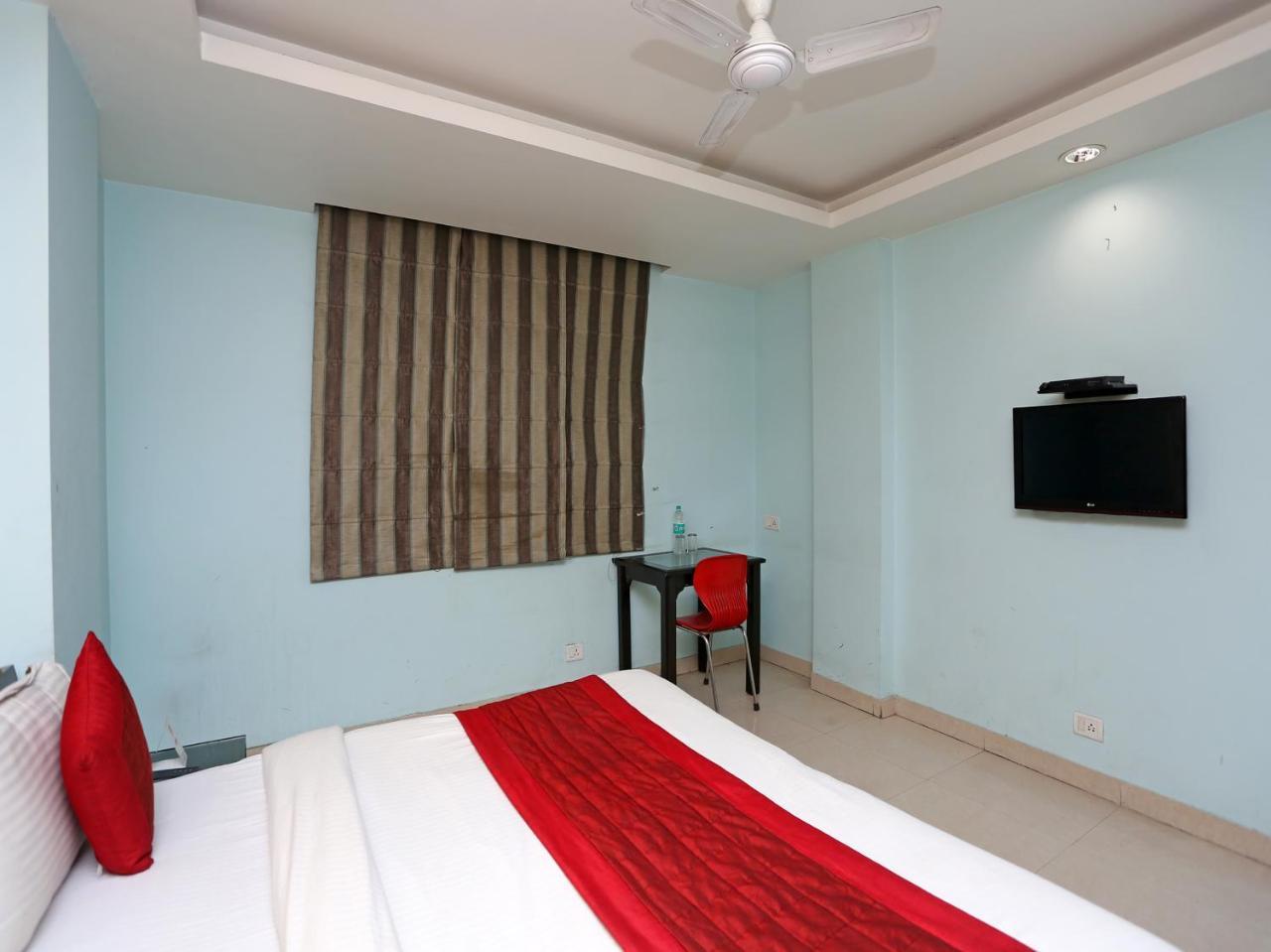 Oyo 6596 Hotel Flight Path New Delhi Eksteriør bilde