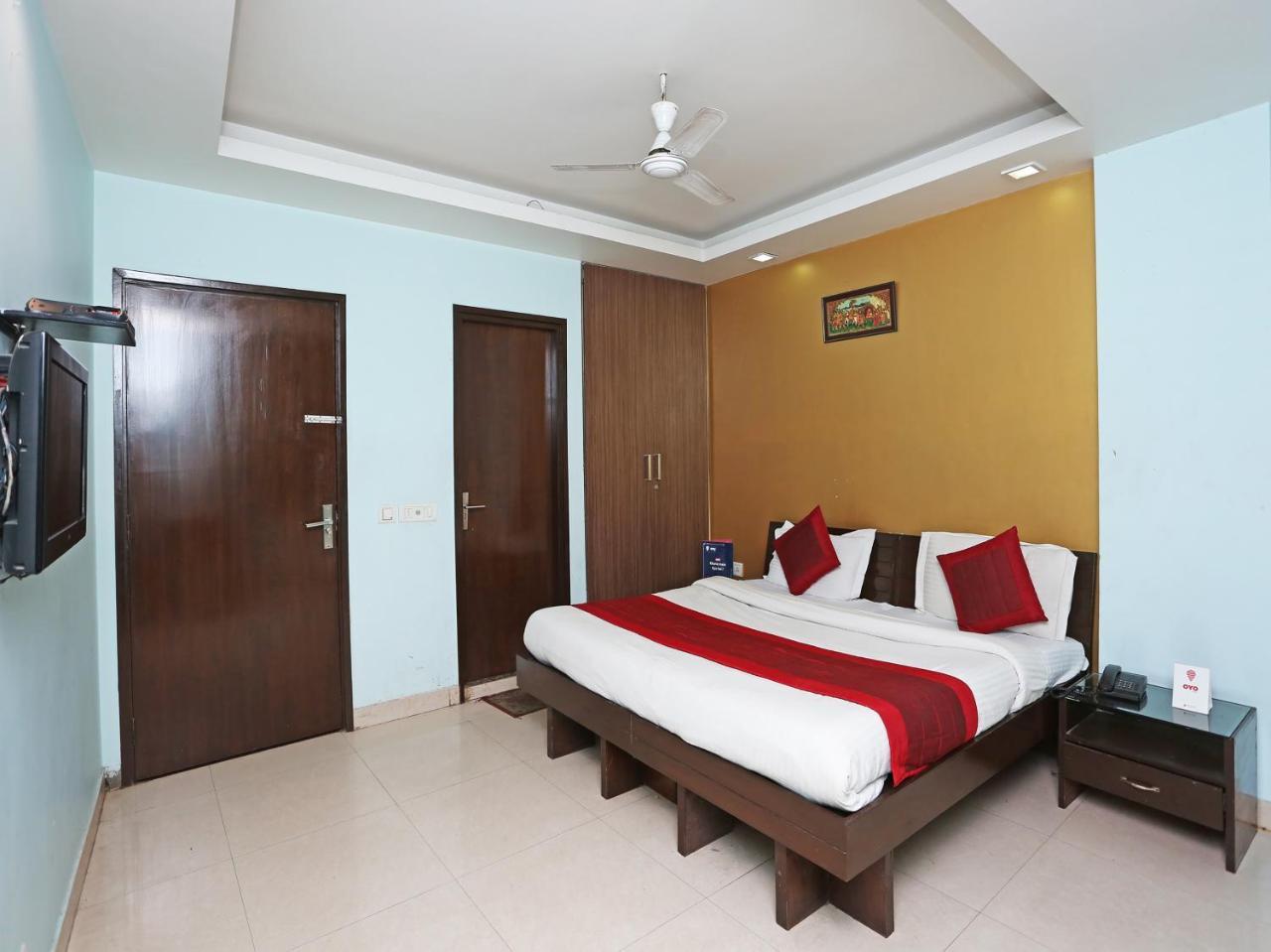Oyo 6596 Hotel Flight Path New Delhi Eksteriør bilde